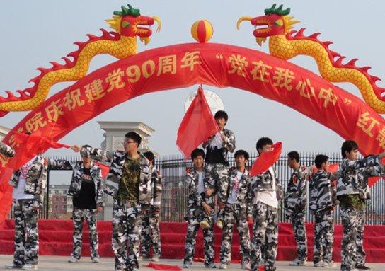 美太空军称“中俄正研发反卫星武器” 中方回应